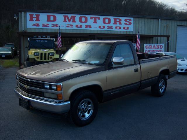 1988 Chevrolet C2500 4WD 4dr Sport