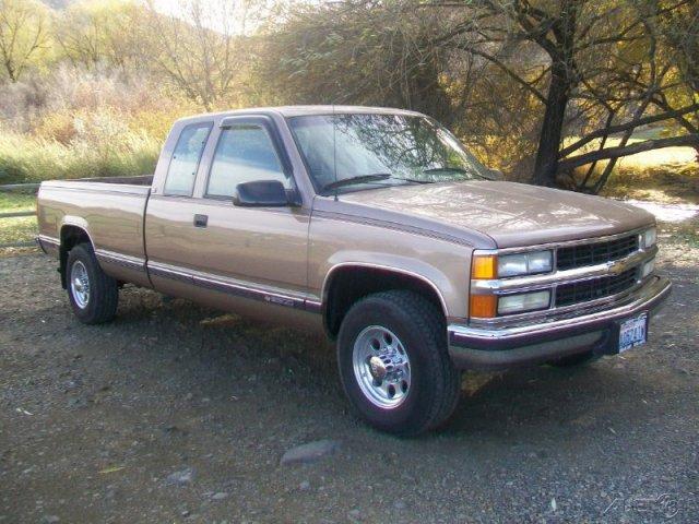 1995 Chevrolet C2500 2004.5 4dr Sdn 1.8T Quattro Au