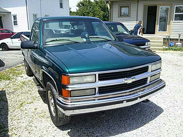 1997 Chevrolet C2500 Base