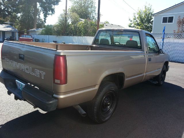 1997 Chevrolet C2500 Lariat 4D Crew Cab Truck