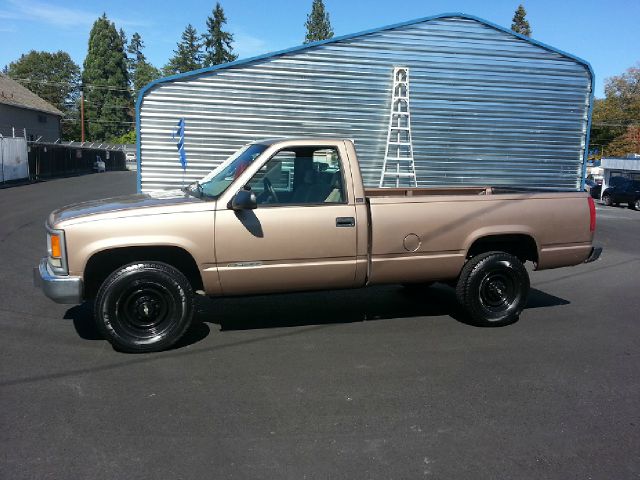 1997 Chevrolet C2500 Lariat 4D Crew Cab Truck