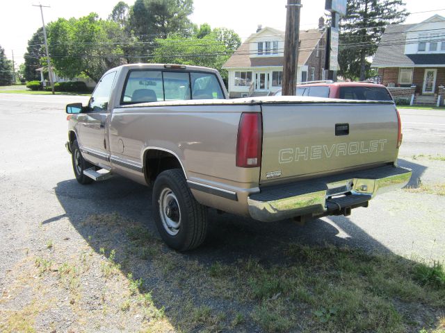 1997 Chevrolet C2500 Lariat 4D Crew Cab Truck