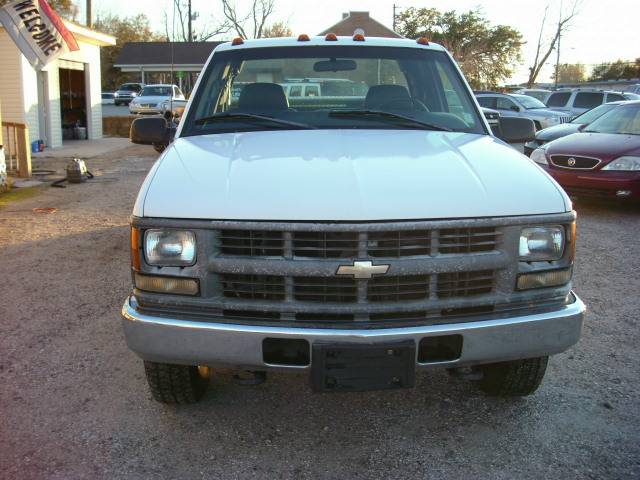 1998 Chevrolet C2500 Base