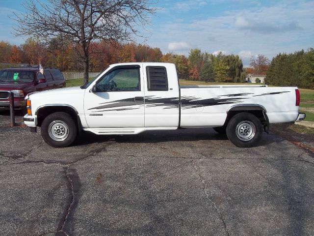 1998 Chevrolet C2500 GT 2D Convertible