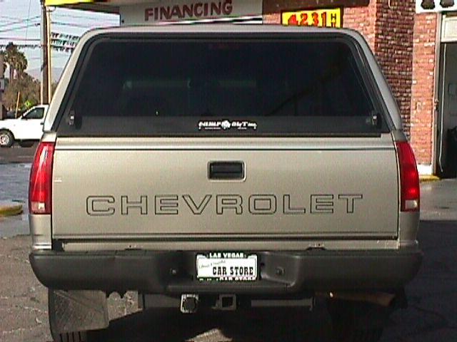 1998 Chevrolet C2500 4WD 4dr Sport