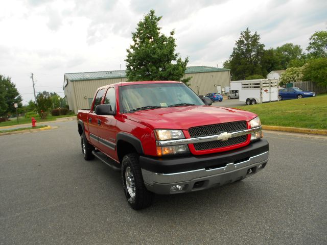 2003 Chevrolet C2500 Shuttle Bus