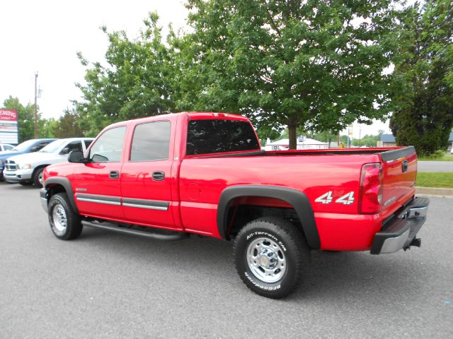 2003 Chevrolet C2500 Shuttle Bus