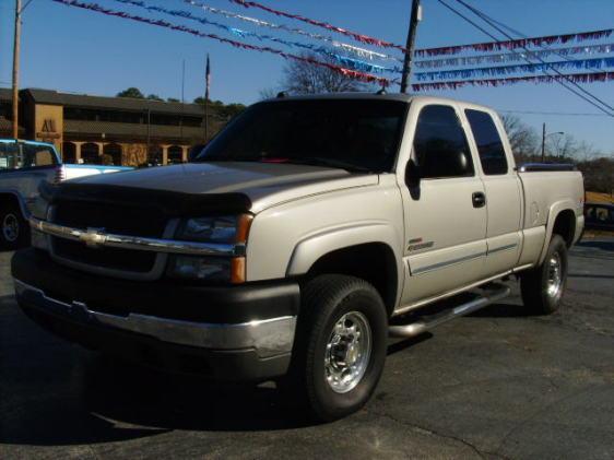 2004 Chevrolet C2500 Unknown