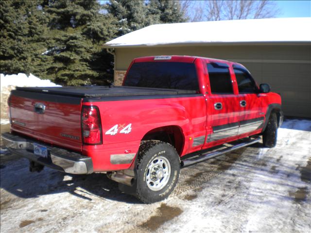 2004 Chevrolet C2500 SLT Leather Cold Package