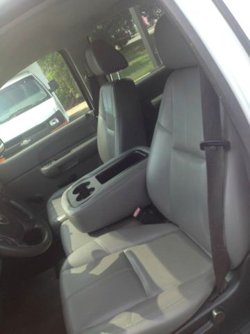 2009 Chevrolet C2500 T-top, Leather