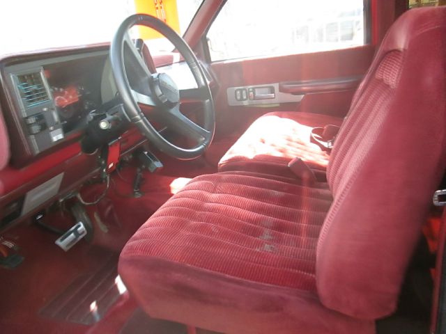 1991 Chevrolet C3500 4dr Sdn Auto GLS w/XM