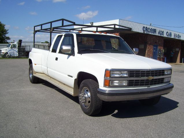 1993 Chevrolet C3500 4dr Sdn Auto GLS w/XM