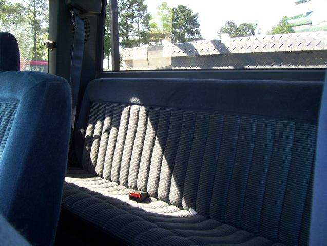 1993 Chevrolet C3500 4dr Sdn Auto GLS w/XM