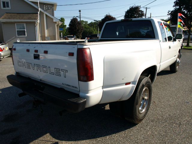 1994 Chevrolet C3500 4dr Sdn Auto GLS w/XM