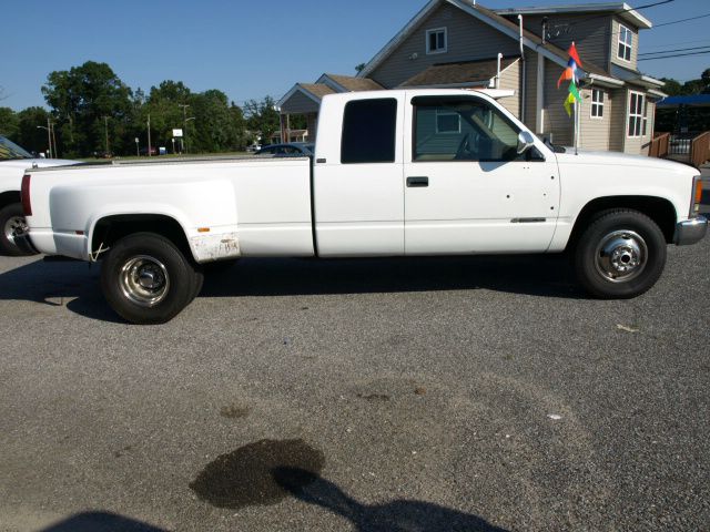 1994 Chevrolet C3500 4dr Sdn Auto GLS w/XM