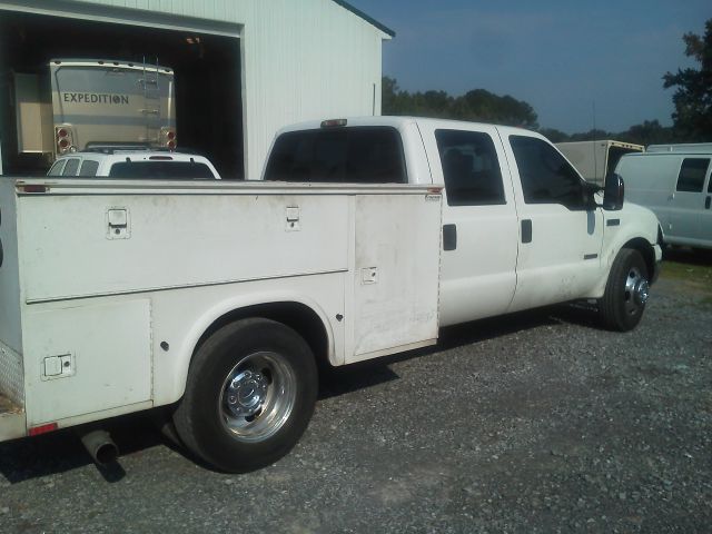 1994 Chevrolet C3500 4dr Sdn Auto GLS w/XM