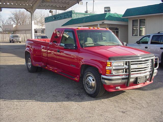 1996 Chevrolet C3500 GT Moonroof