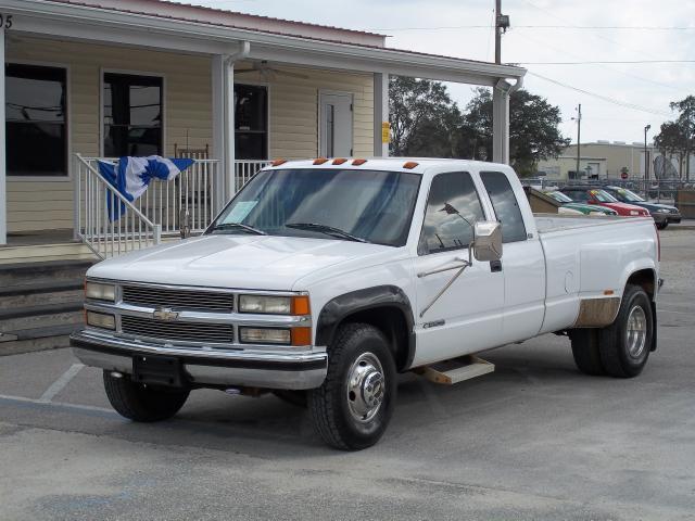 1996 Chevrolet C3500 4dr Sdn Auto GLS w/XM