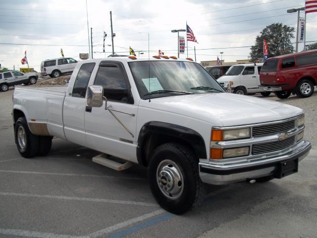 1996 Chevrolet C3500 4dr Sdn Auto GLS w/XM