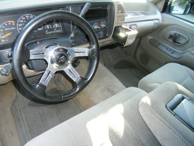 1996 Chevrolet C3500 4dr Sdn Auto GLS w/XM