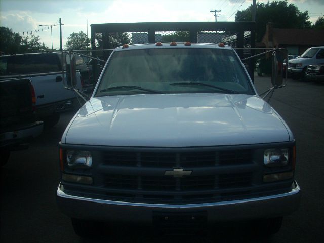 1997 Chevrolet C3500 Lariat 4D Crew Cab Truck