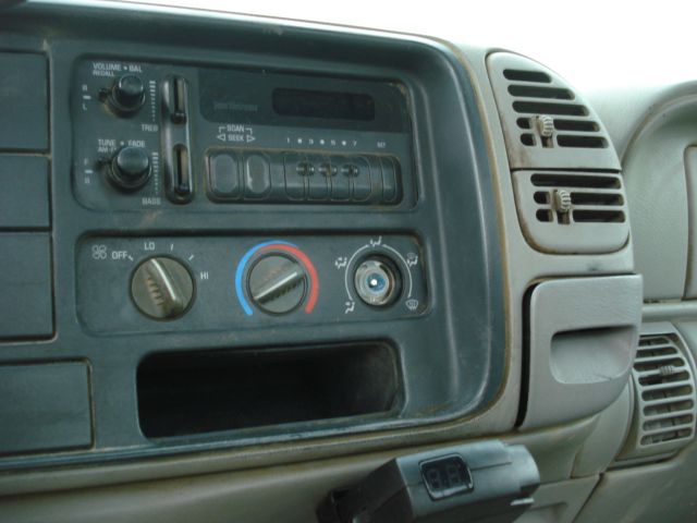 1997 Chevrolet C3500 Lariat 4D Crew Cab Truck