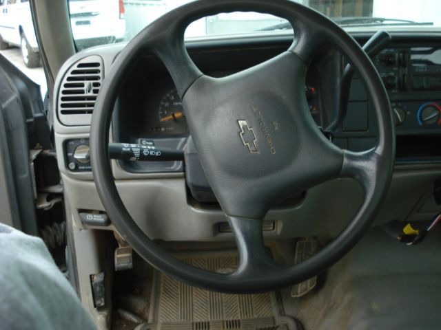 1997 Chevrolet C3500 Lariat 4D Crew Cab Truck