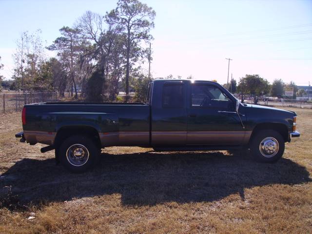 1998 Chevrolet C3500 AWD 4dr LT W/2lt