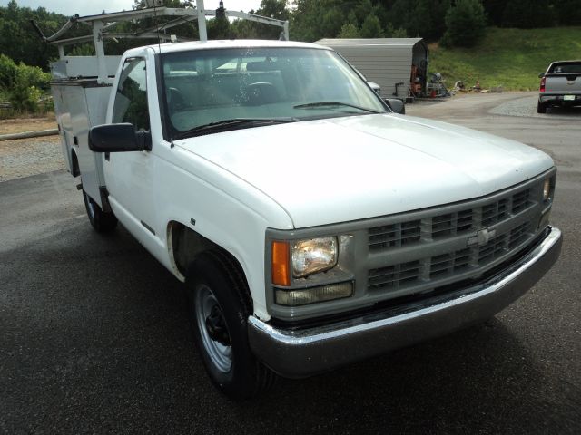 1998 Chevrolet C3500 Lariat 4D Crew Cab Truck