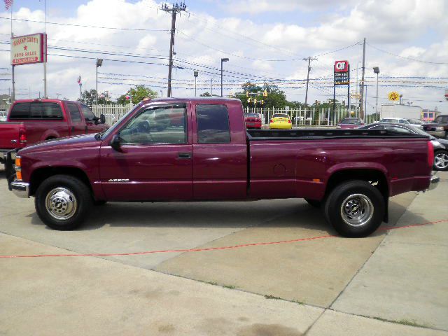 1998 Chevrolet C3500 4dr Sdn Auto GLS w/XM