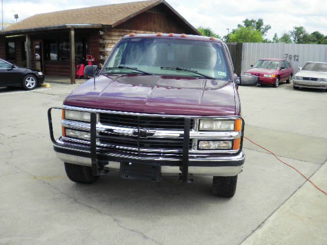 1998 Chevrolet C3500 4dr Sdn Auto GLS w/XM