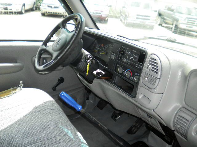 1998 Chevrolet C3500 4dr Sdn Auto GLS w/XM