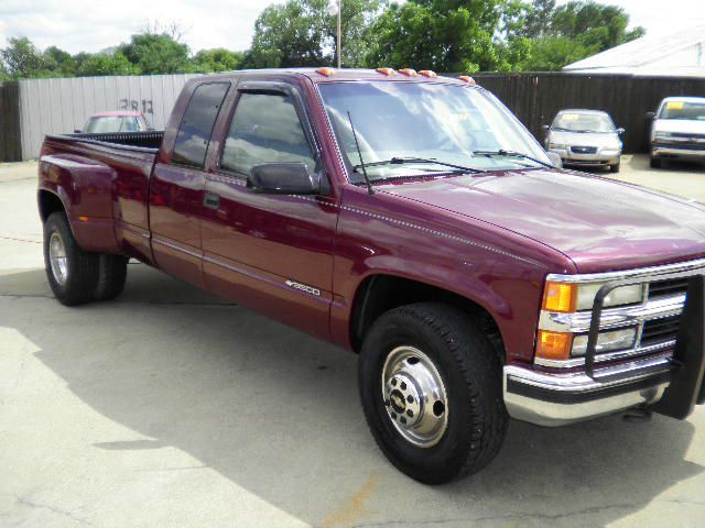 1998 Chevrolet C3500 4dr Sdn Auto GLS w/XM