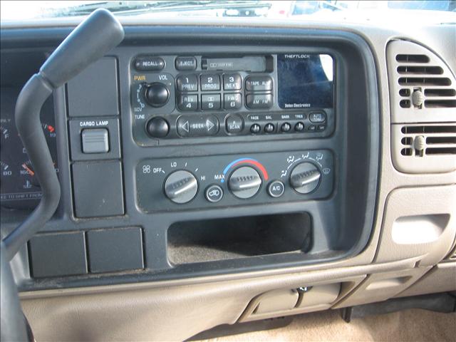 1998 Chevrolet C3500 Base