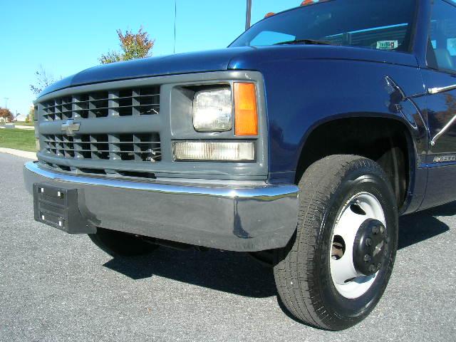 1998 Chevrolet C3500 Base