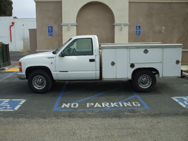 2000 Chevrolet C3500 Lariat 4D Crew Cab Truck