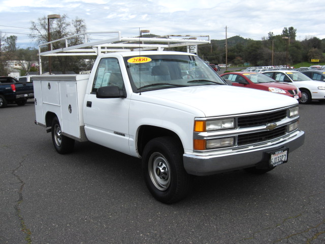 2000 Chevrolet C3500 Base