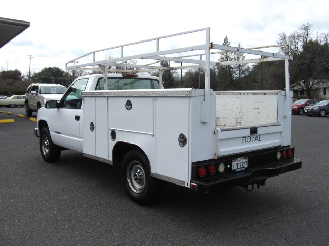 2000 Chevrolet C3500 Base