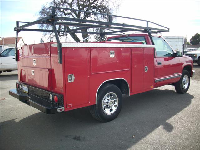 2000 Chevrolet C3500 BASE 15