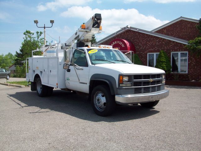 2000 Chevrolet C3500 Quattro Manual 3.