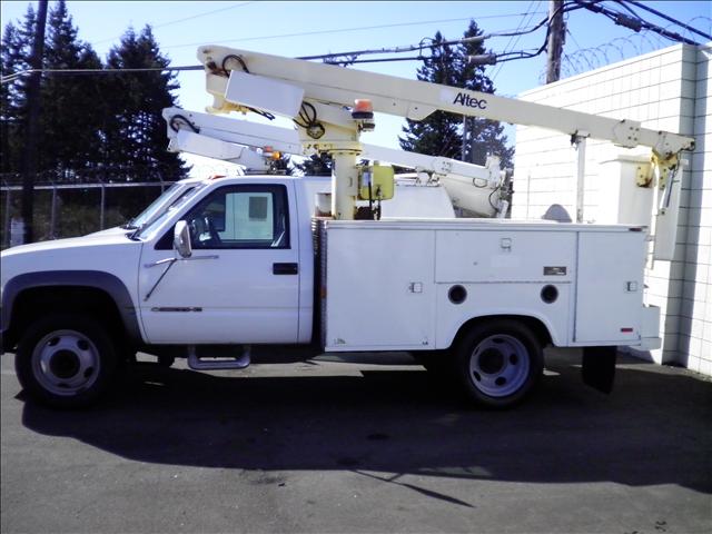 2000 Chevrolet C3500 BASE 15