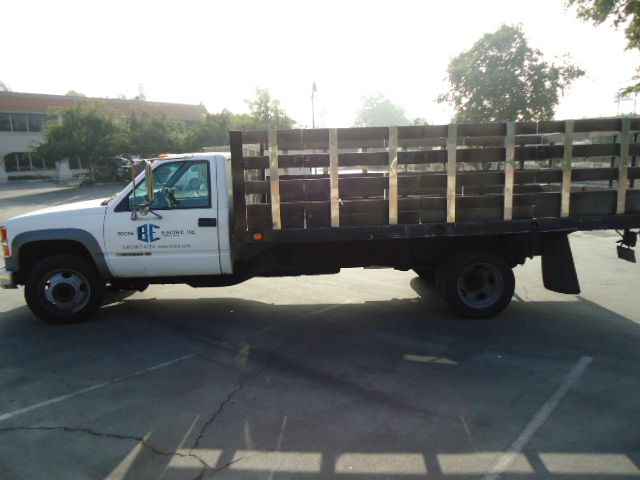 2000 Chevrolet C3500 Lariat 4D Crew Cab Truck