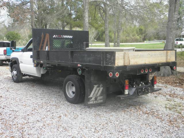 2007 Chevrolet C3500 Ext Cab 123 WB SL