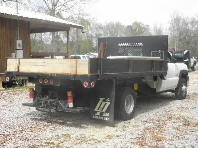 2007 Chevrolet C3500 Ext Cab 123 WB SL