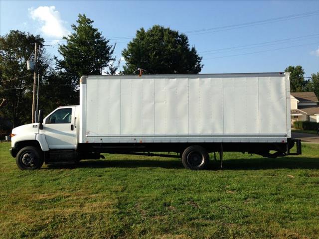 2004 Chevrolet C6500 26A