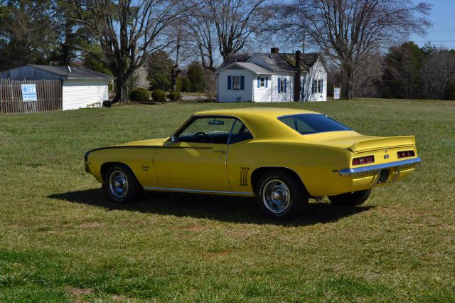 1969 Chevrolet Camaro 4dr Sdn Auto (natl) Hatchback