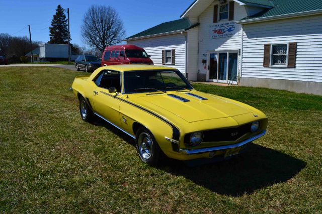 1969 Chevrolet Camaro 4dr Sdn Auto (natl) Hatchback