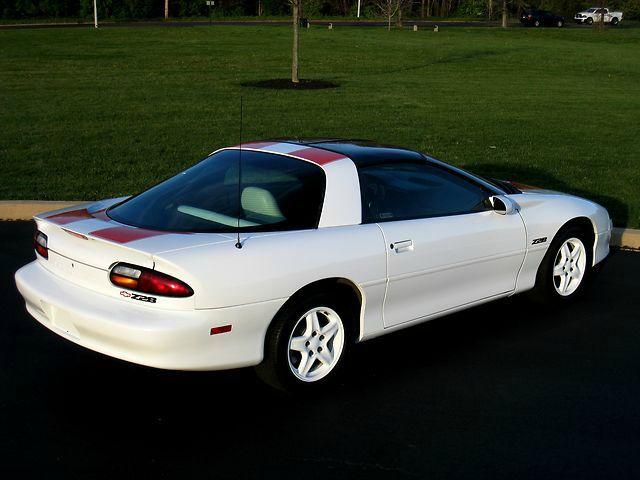 1997 Chevrolet Camaro CAB Chassy