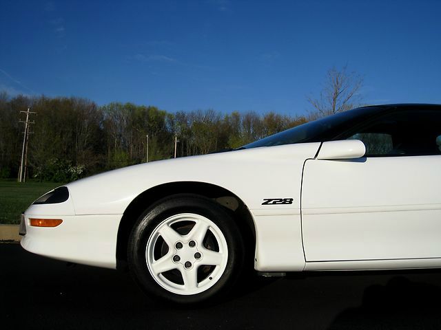 1997 Chevrolet Camaro CAB Chassy