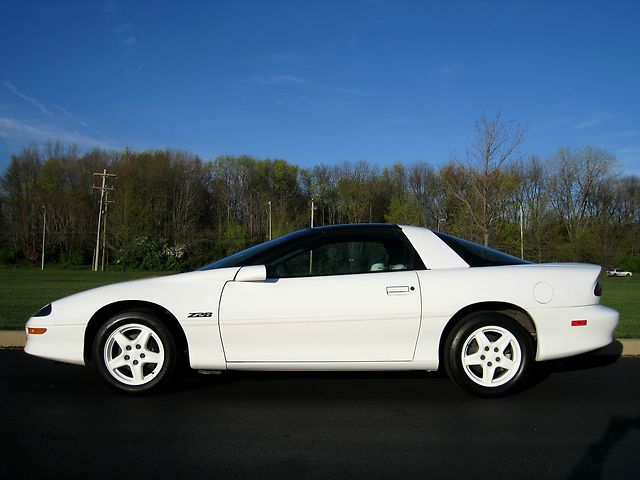 1997 Chevrolet Camaro CAB Chassy